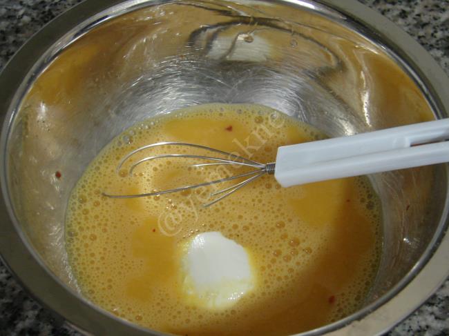 Tavuklu Omlet - Yapılışı (5/12) 
