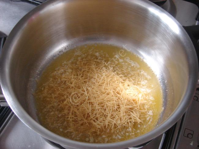 Şehriyeli Bulgur Pilavı - Yapılışı (2/8) 