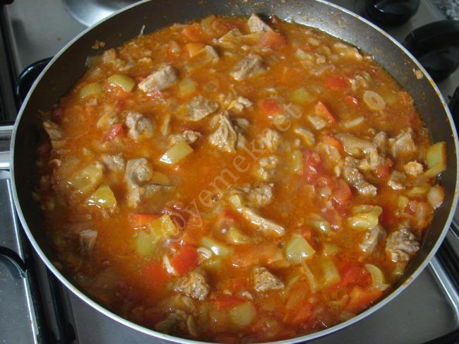 Etli Karnıyarık - Yapılışı (9/16) 