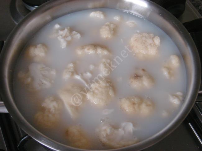 Fırında Köfteli Karnabahar - Yapılışı (2/16) 