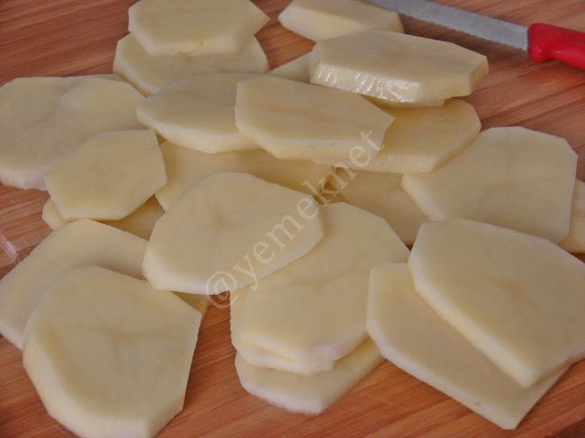 Labneli Patates Graten - Yapılışı (2/12) 