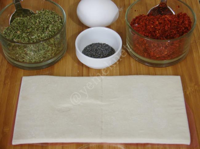 Milföy Simitleri (Baharatlı) - Yapılışı (1/8) 