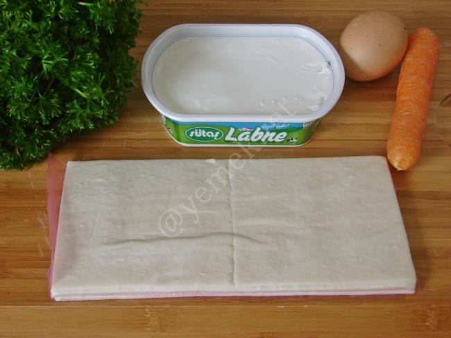 Milföyden Havuç Pizza - Yapılışı (1/8) 