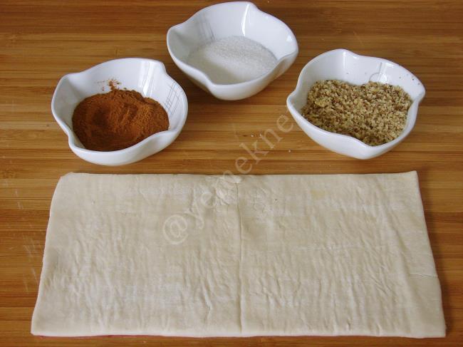 Tarçınlı Milföy Çıtırları - Yapılışı (1/8) 