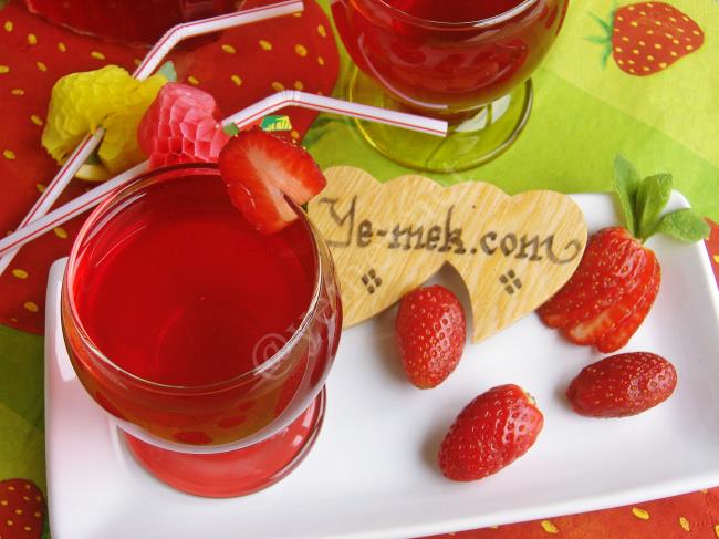 Çilek Suyu Konsantresi - Yapılışı (6/8) 