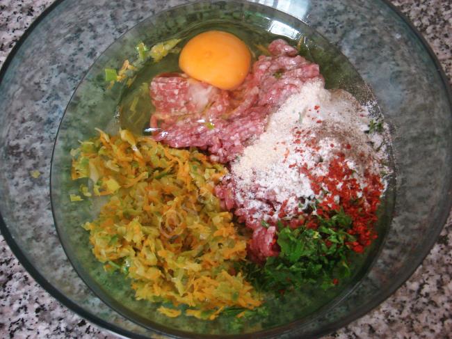 Pırasa Köftesi - Yapılışı (4/8) 