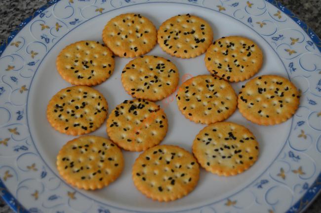 Baharatlı Peynirli Kanepeler - Yapılışı (4/8) 