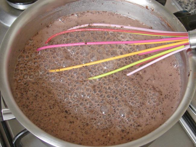 Bisküvili Piramit Pasta - Yapılışı (3/16) 