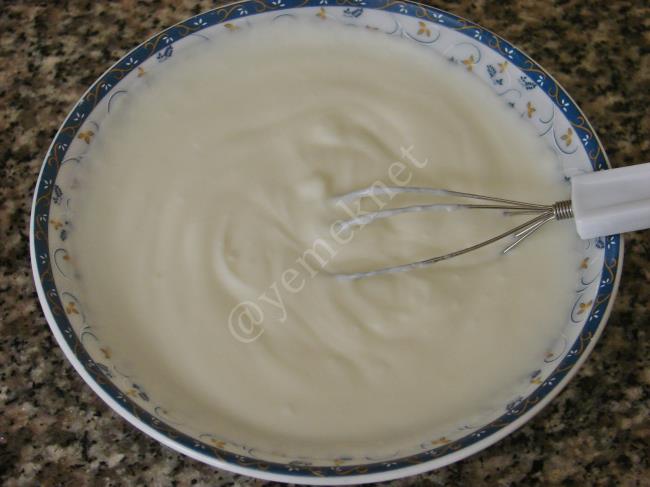 Çılbır (Yoğurtlu Yumurta) - Yapılışı (3/12) 