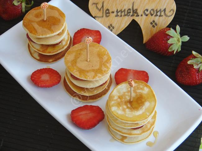 Çilekli Mini Pankek - Yapılışı (9/12) 