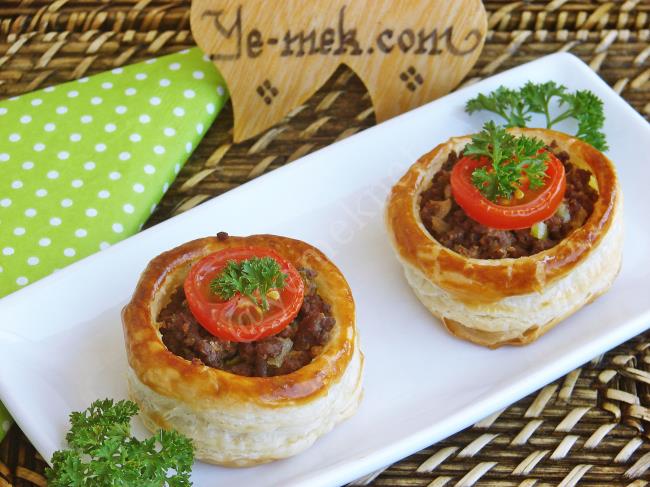 Minced Meat Filled Volovants (Vol au Vents) Recipe