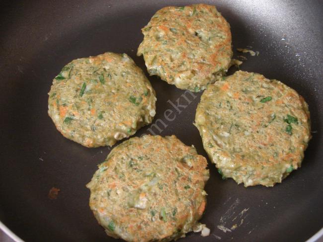 Taze Bakla Köftesi - Yapılışı (10/12) 