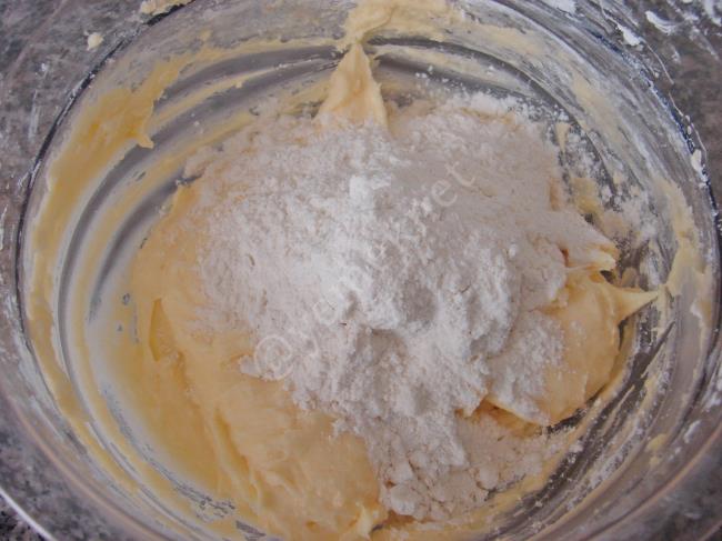 Bonibonlu Papatya Kurabiye - Yapılışı (5/12) 