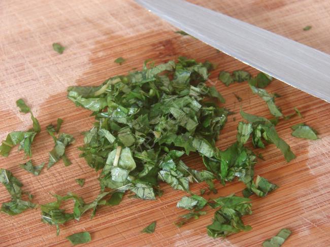 Kuru Cacık - Yapılışı (3/8) 