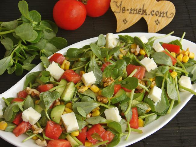 Sofrada Hiç Ana Yemek Bile Olmasa Bir Tek Bu Salata Olsa Yeter : Semizotu Salatası