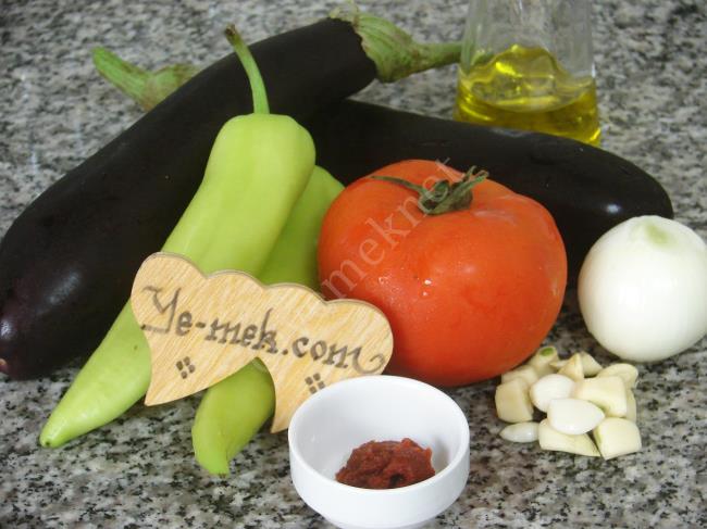 Zeytinyağlı Patlıcan Yemeği - Yapılışı (1/8) 