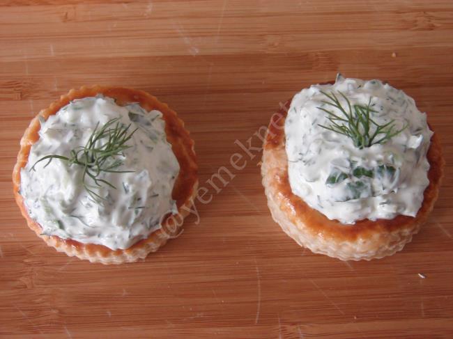 Yoğurt Soslu Volovan - Yapılışı (9/12) 