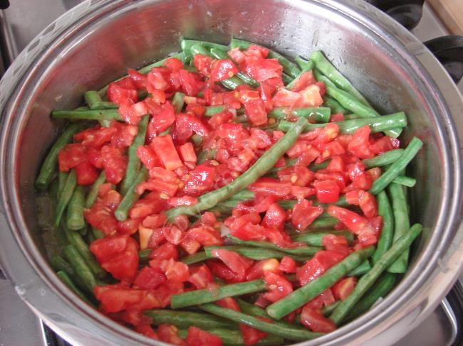 Zeytinyağlı Taze Börülce - Yapılışı (6/8) 