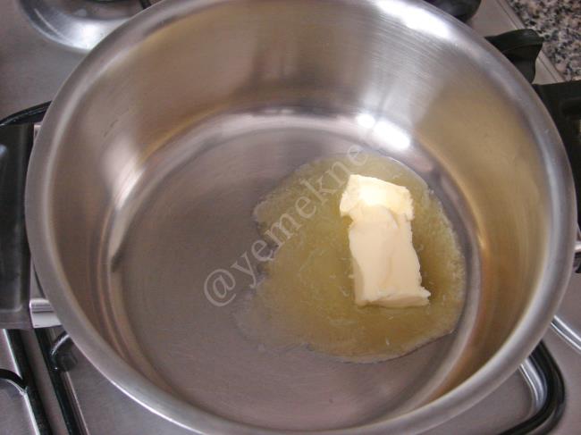 Beşamel Sos - Yapılışı (2/8) 