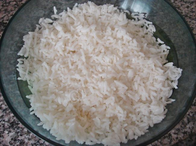 Çin Salatası (Pirinç Salatası) - Yapılışı (4/8) 