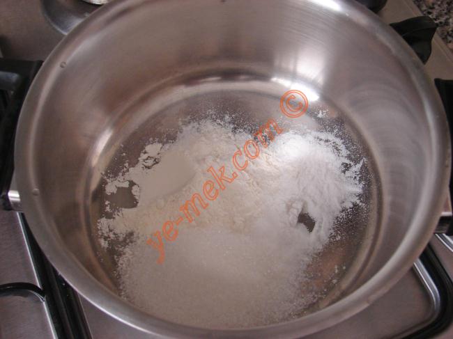 Haşhaşlı Muhallebi - Yapılışı (2/8) 