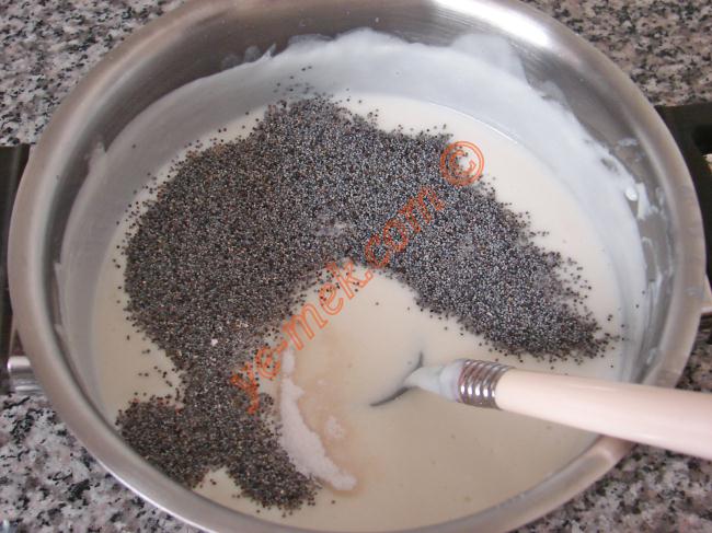 Haşhaşlı Muhallebi - Yapılışı (4/8) 