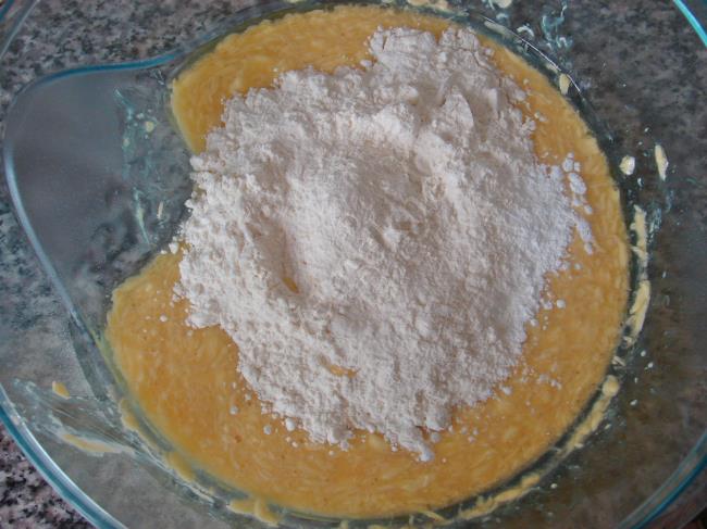 İrmiksiz Pastane Şekerparesi - Yapılışı (4/12) 