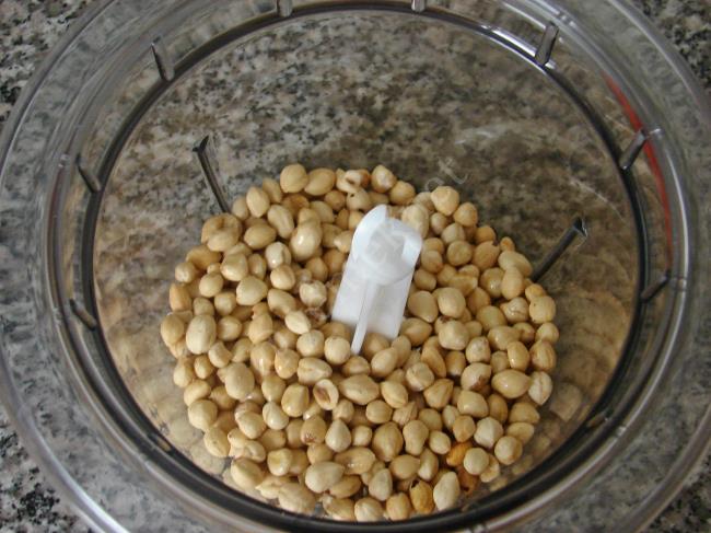 Fındık Ezmesi - Yapılışı (2/8) 