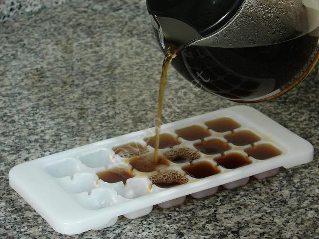Iced Latte (Sütlü Buzlu Kahve) Nasıl Yapılır? (3/8) Resimli Yemek
