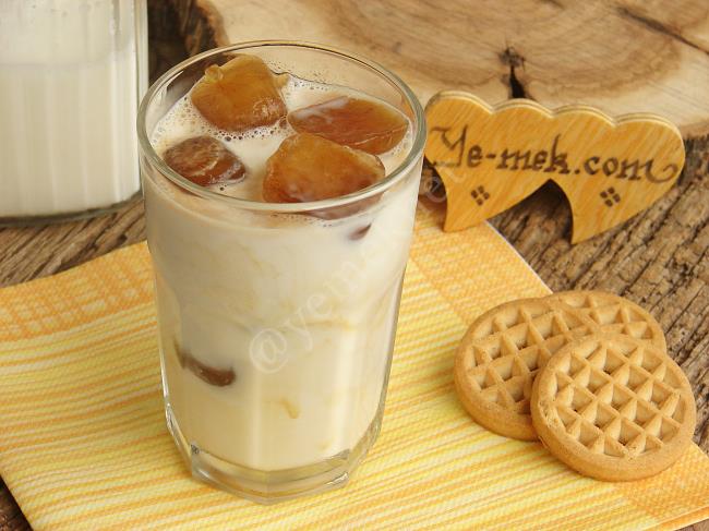 Iced Latte (Sütlü Buzlu Kahve) Tarifi, Nasıl Yapılır? (Resimli) Yemek