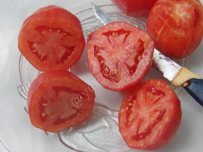 Kışlık Domates Konservesi - Yapılışı (2/12) 