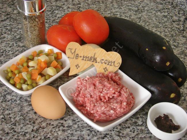 Köfteli Karnıyarık - Yapılışı (1/16) 