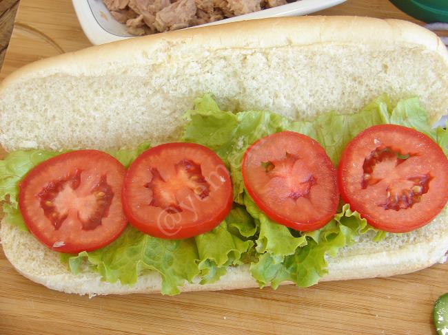 Ton Balıklı Sandviç - Yapılışı (3/8) 