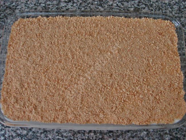 Bisküvili Etimek Tatlısı - Yapılışı (9/12) 