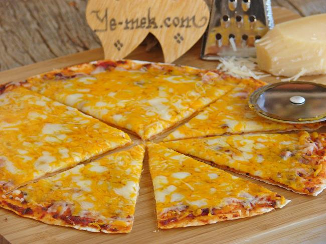 İncecik Hamurlu Bol Malzemeli 5+ Farklı Tortilla Pizza Tarifi
