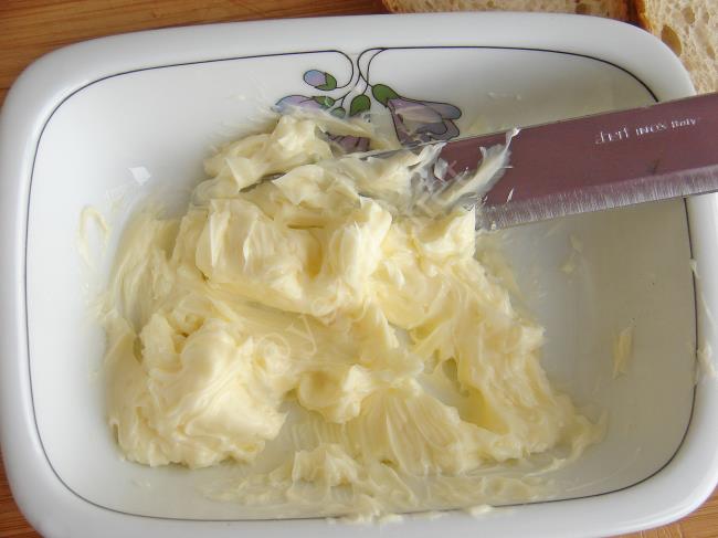 Fırında Sarımsaklı Ekmek - Yapılışı (3/12) 