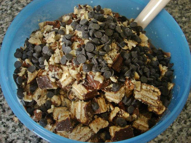 Marşmelovlu Halleyli Pasta - Yapılışı (7/12) 