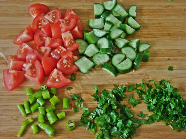 Peynir Salatası - Yapılışı (2/8) 