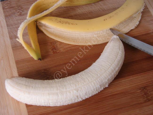 Pratik Nutellalı Muzlu Tatlı - Yapılışı (2/8) 