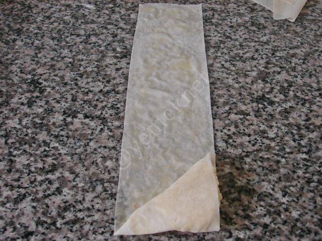 Fırında Patatesli Muska Böreği - Yapılışı (10/20) 