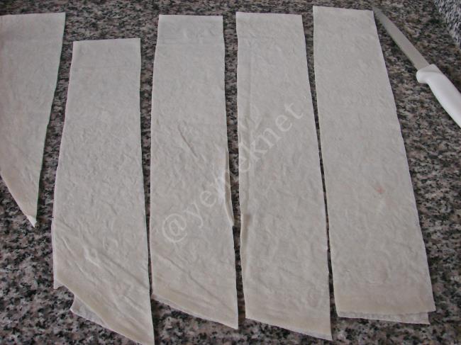 Fırında Patatesli Muska Böreği - Yapılışı (7/20) 