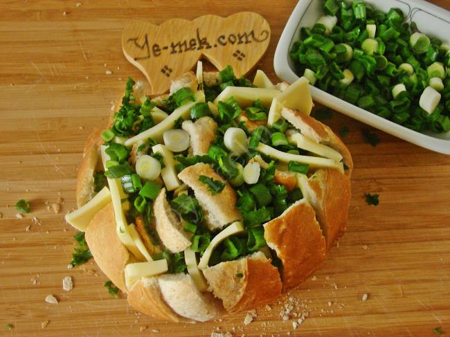 Fırında Taze Soğanlı Kaşarlı Ekmek - Yapılışı (5/12) 