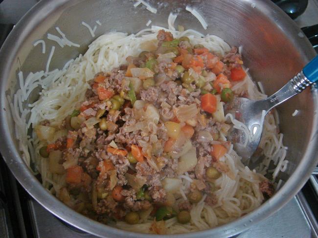 Kıymalı Garnitürlü Tel Şehriye Pilavı - Yapılışı (8/12) 