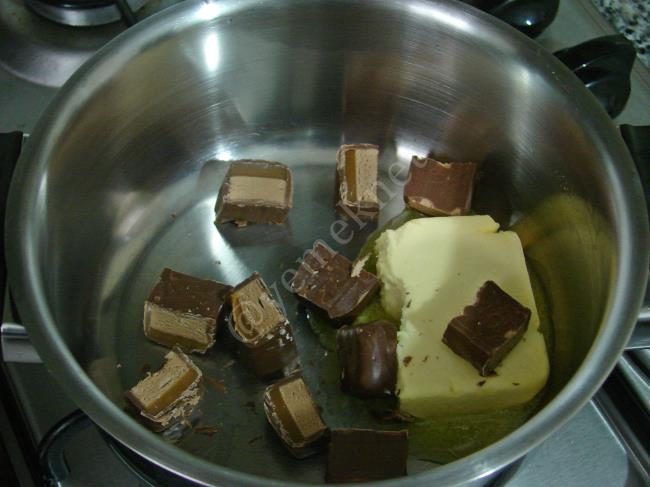 Metro Çikolatalı Mısır Gevrekli Kurabiye - Yapılışı (2/12) 