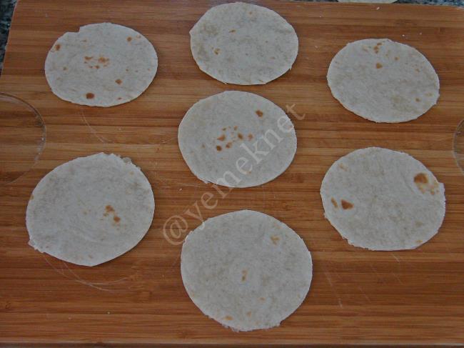 Tortilladan Fındık Lahmacun - Yapılışı (5/12) 