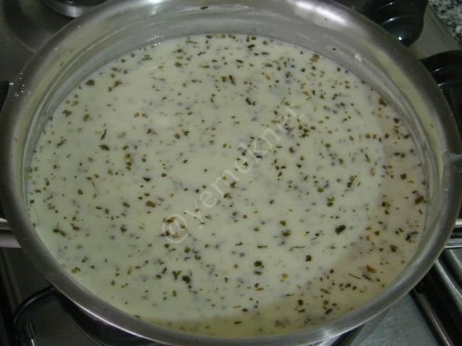 Yayla Çorbası - Yapılışı (9/12) 