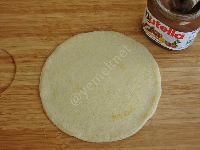 Çikolatalı Krep - Yapılışı (7/12) 