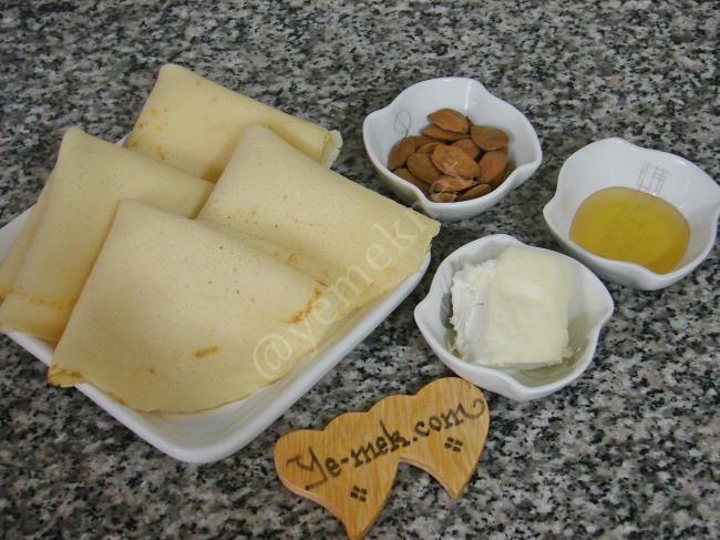 Kaymaklı Bademli Krep Lokması - Yapılışı (1/8) 
