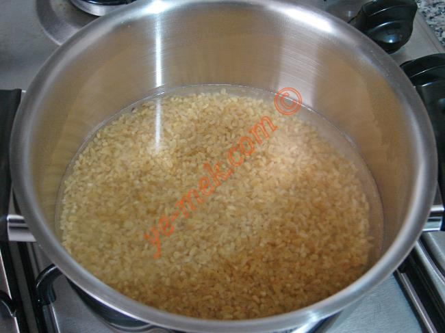 Yoğurtlu Bulgur Salatası - Yapılışı (2/12) 