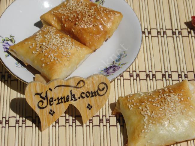 Yufka İle Kolay Börek Yapma - Yapılışı (10/12) 